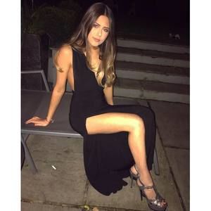 Meet your Posher, Olivia